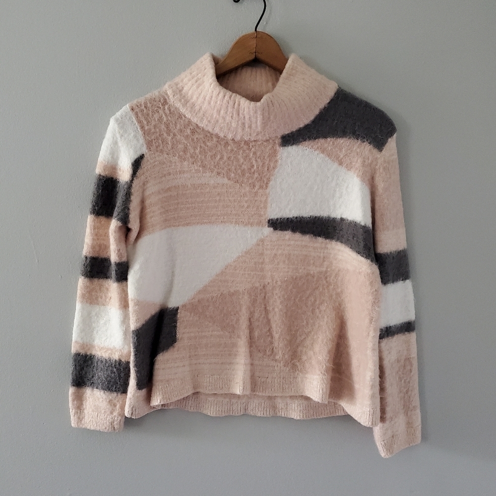 Vince Camuto Soft Geometric Print Sweater